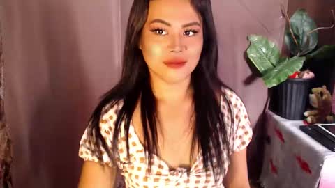 Snapshot of hot_babe0802 chatting on 27, 5, 2026 HANNA online show from 27, 5, 2026