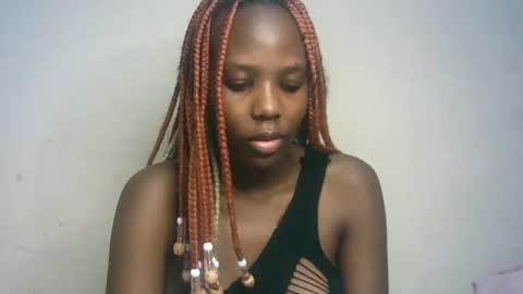 Snapshot of hot_berry2003 chatting on 28, 1, 2025 Millie online show from 28, 1, 2025