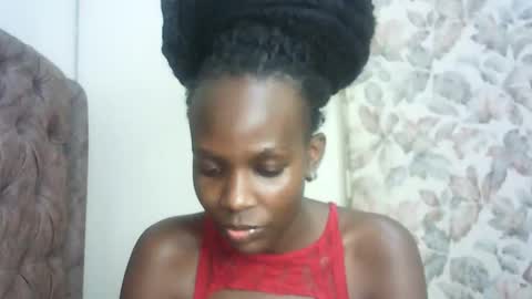 Snapshot of hot_berry2003 chatting on 16, 10, 2025 Millie online show from 16, 10, 2025