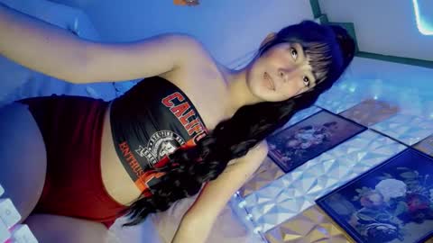 its me CLAUDIA online show from 17, 2, 2025