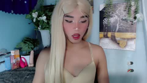 Snapshot of hot_khianna chatting on 16, 4, 2026 Khianna online show from 16, 4, 2026