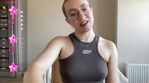 Lina online show from 19, 2, 2025