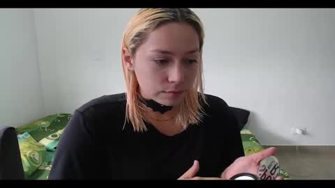 Mia online show from 13, 2, 2025