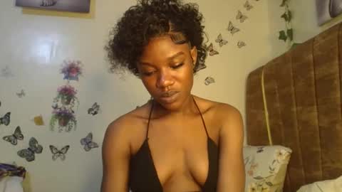 hot petite100 online show from 24, 4, 2026