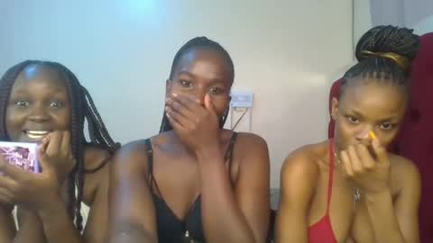 Snapshot of hot_petite12 chatting on 11, 7, 2026 Petite online show from 11, 7, 2026