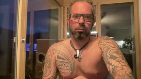 letmedoo2 online show from 10, 9, 2025