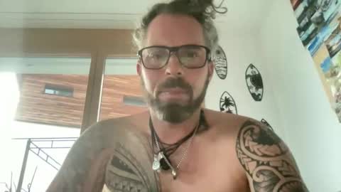 letmedoo2 online show from 19, 10, 2025