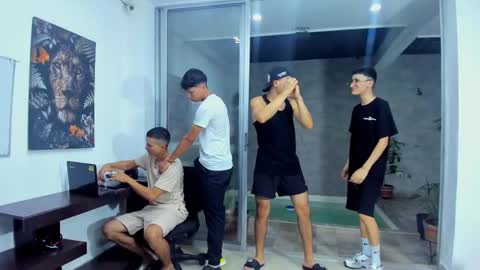 Vanesa Oliver and Andrew online show from 15, 9, 2025