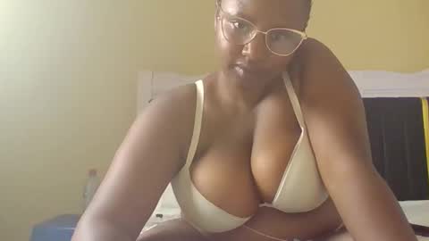 Snapshot of hot_sexxy_babe chatting on 9, 2, 2026 Mercy online show from 9, 2, 2026