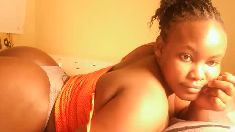 Snapshot of hot_sexxy_bitch chatting on 24, 3, 2026 Brendah online show from 24, 3, 2026