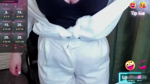 Snapshot of hot_squirtgirl chatting on 17, 1, 2025 Vasilisa online show from 17, 1, 2025