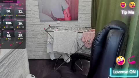 Snapshot of hot_squirtgirl chatting on 27, 1, 2025 Vasilisa online show from 27, 1, 2025