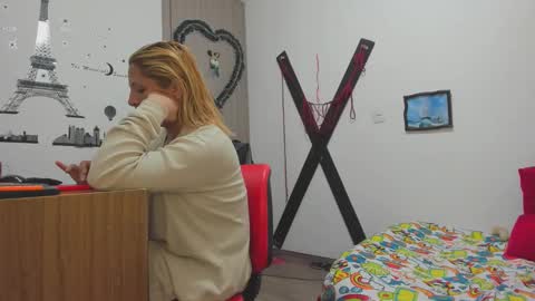 hotandfierylatinos online show from 23, 2, 2025