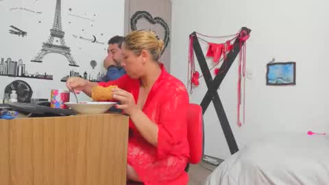 hotandfierylatinos online show from 9, 9, 2025