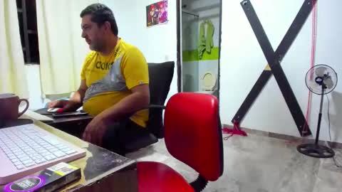 hotandfierylatinos online show from 30, 5, 2026
