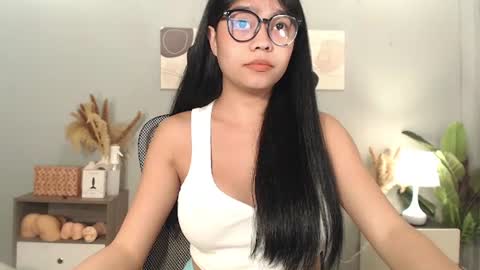 hotasian_gabby69 online show from 26, 4, 2026