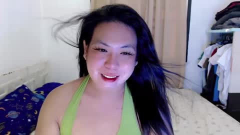 Snapshot of hotasian_mama chatting on 12, 6, 2026 Grace online show from 12, 6, 2026
