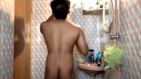 Snapshot of hotathletic107 chatting on 8, 11, 2025 hotathletic107 online show from 8, 11, 2025