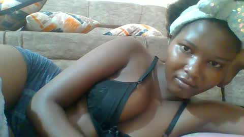 Snapshot of hotbabbee chatting on 24, 1, 2025 love online show from 24, 1, 2025