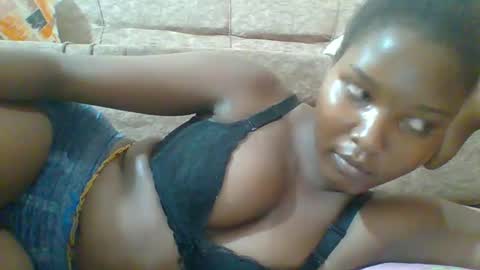 Snapshot of hotbabbee chatting on 28, 1, 2025 love online show from 28, 1, 2025