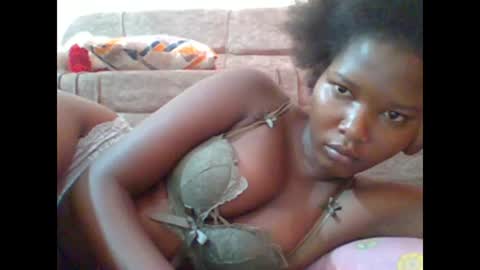 Snapshot of hotbabbee chatting on 5, 2, 2025 love online show from 5, 2, 2025