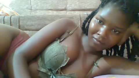 Snapshot of hotbabbee chatting on 10, 2, 2025 love online show from 10, 2, 2025