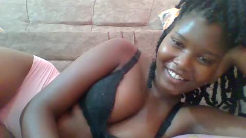 Snapshot of hotbabbee chatting on 11, 2, 2025 love online show from 11, 2, 2025