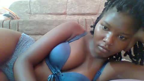 Snapshot of hotbabbee chatting on 12, 2, 2025 love online show from 12, 2, 2025