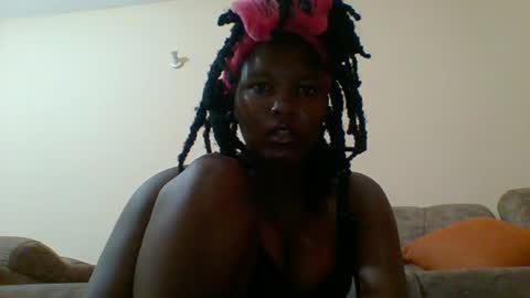 Snapshot of hotbabbee chatting on 5, 3, 2025 love online show from 5, 3, 2025