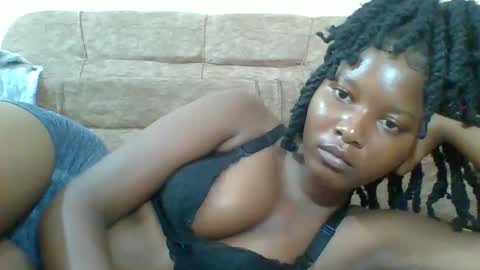 Snapshot of hotbabbee chatting on 9, 3, 2025 love online show from 9, 3, 2025
