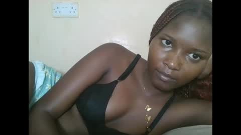 Snapshot of hotbabbee chatting on 10, 9, 2025 love online show from 10, 9, 2025