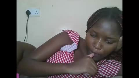 Snapshot of hotbabbee chatting on 11, 9, 2025 love online show from 11, 9, 2025