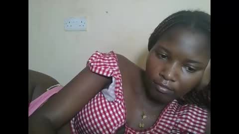 Snapshot of hotbabbee chatting on 29, 9, 2025 love online show from 29, 9, 2025