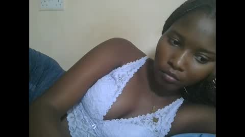 Snapshot of hotbabbee chatting on 17, 10, 2025 love online show from 17, 10, 2025