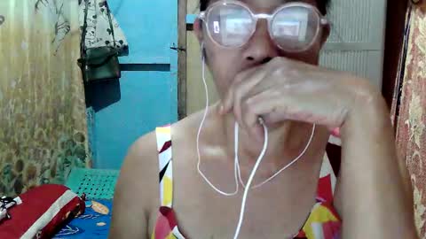 Snapshot of hotbetty_45 chatting on 24, 4, 2026 hotbetty_45 online show from 24, 4, 2026