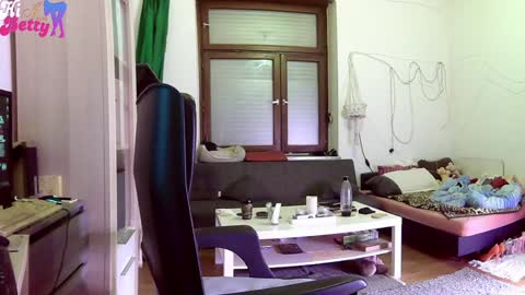 Betty Bellucci online show from 29, 1, 2025