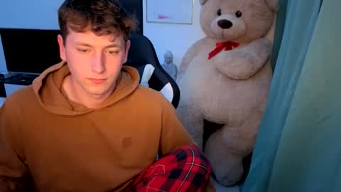 Hotboyshorny online show from 21, 5, 2026