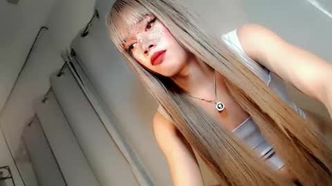 hotchescacummer online show from 19, 12, 2025