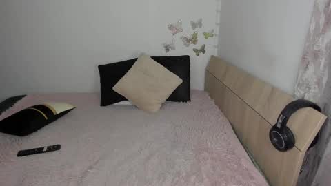 KRISS LUNA online show from 23, 9, 2025