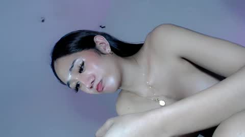 Yumi online show from 7, 1, 2025