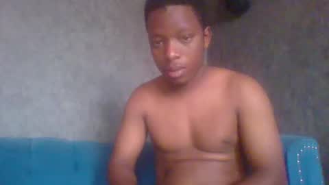 Snapshot of hotguyy001 chatting on 20, 2, 2025 hotguyy001 online show from 20, 2, 2025