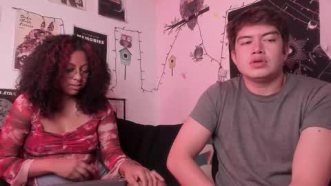 Snapshot of hothoneychile chatting on 29, 10, 2025 Sam and Nico online show from 29, 10, 2025