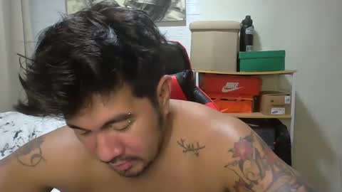 Snapshot of hothunkybear23 chatting on 6, 12, 2024 Khel online show from 6, 12, 2024