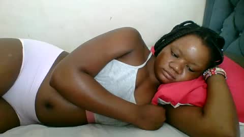 Snapshot of hotjeylee chatting on 24, 6, 2026 LOYCE online show from 24, 6, 2026