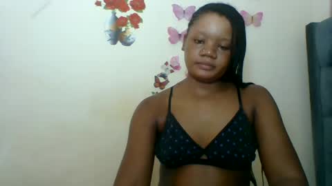 Snapshot of hotjeylee chatting on 12, 7, 2026 LOYCE online show from 12, 7, 2026