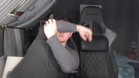 KevinKellyy online show from 17, 2, 2025