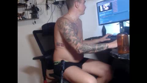 Snapshot of hotkinkytat chatting on 8, 10, 2025 hotkinkytat online show from 8, 10, 2025