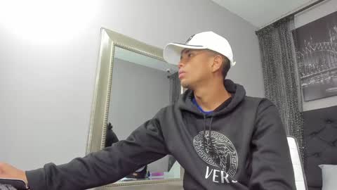 Snapshot of hotkoljeixxx chatting on 5, 2, 2025 Hotkoljei online show from 5, 2, 2025