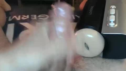 hotlatino20cm online show from 11, 5, 2026