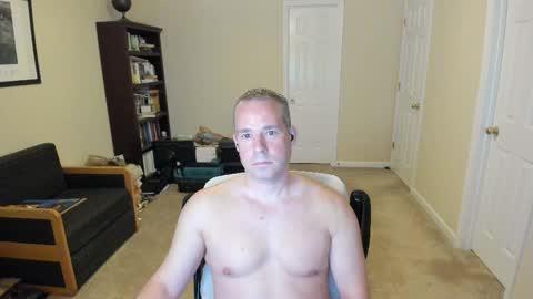 hotmale4u692000 online show from 11, 5, 2026